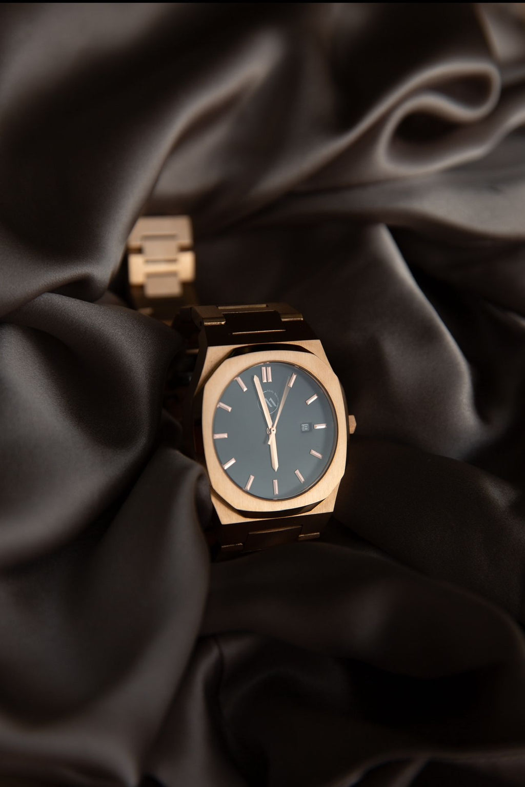 Men's Rose Gold Stainless Steel Watch – 41 mm Case